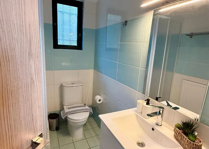 Veranda Blue Semesterbostad Nikiana