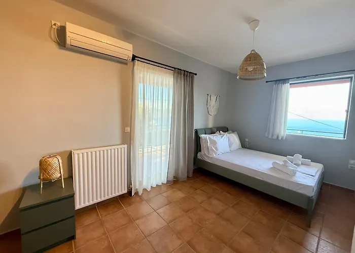 Veranda Blue Semesterbostad Nikiana